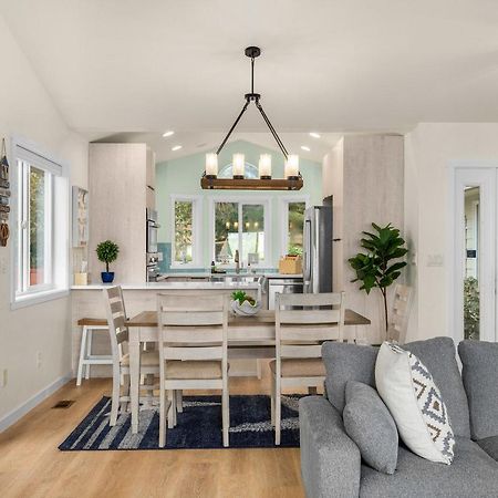 @ Marbella Lane - Wave House, Your Oceanfront Retreat! Oak Harbor Eksteriør billede