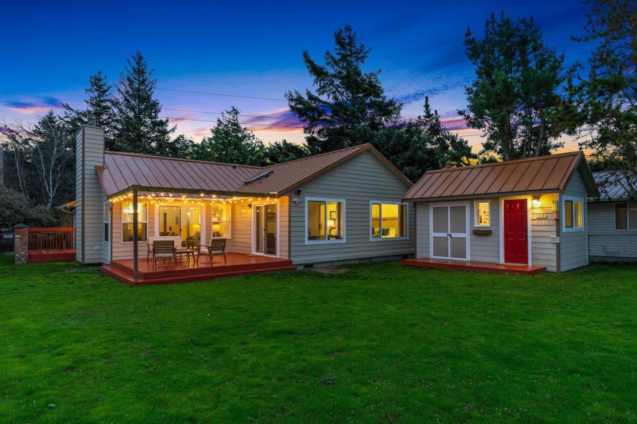 @ Marbella Lane - Wave House, Your Oceanfront Retreat! Oak Harbor Eksteriør billede